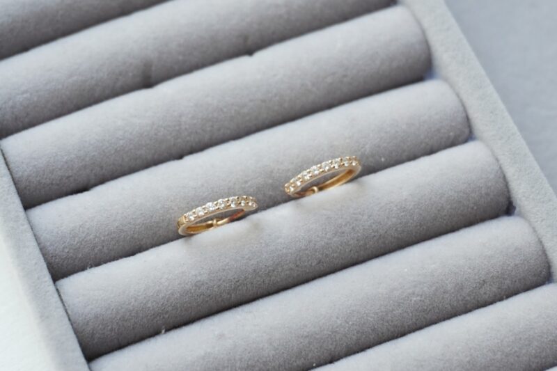 ツツミのダイヤフープピアス